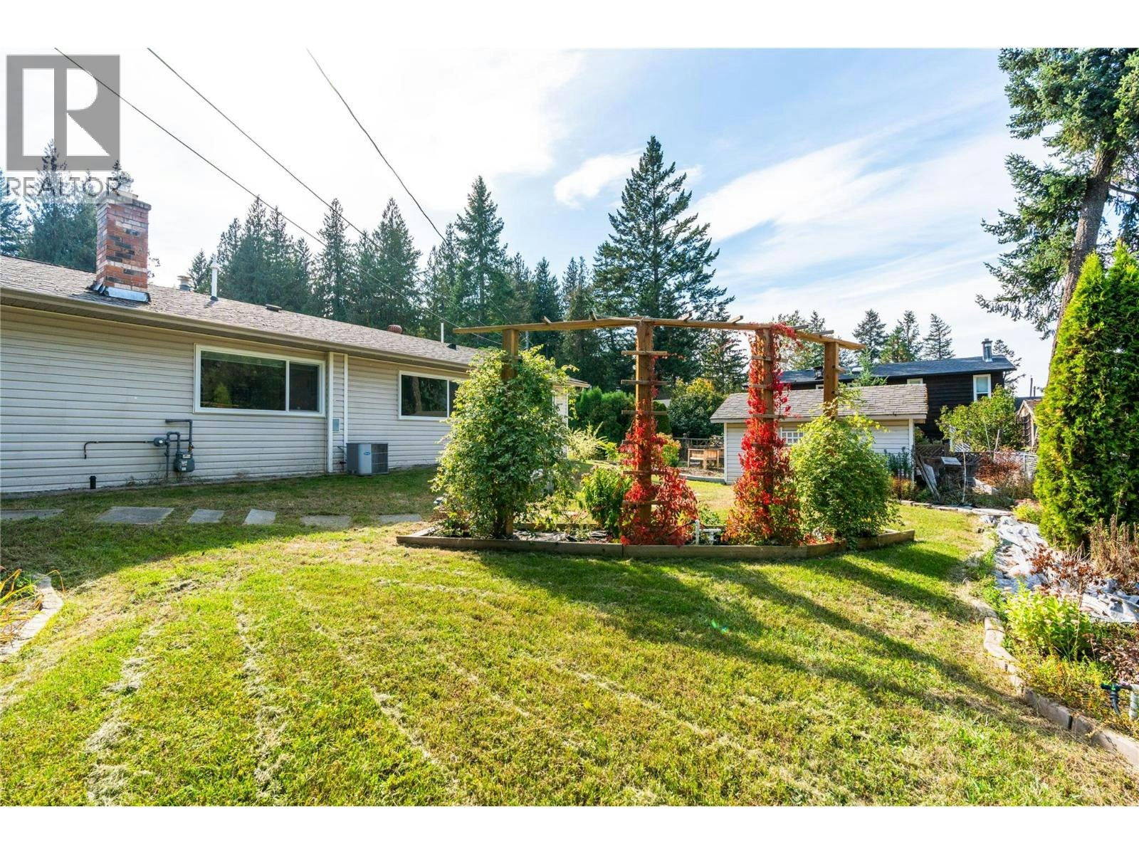 9434 Angus Drive, Coldstream, BC, V1B 3G1 - 34