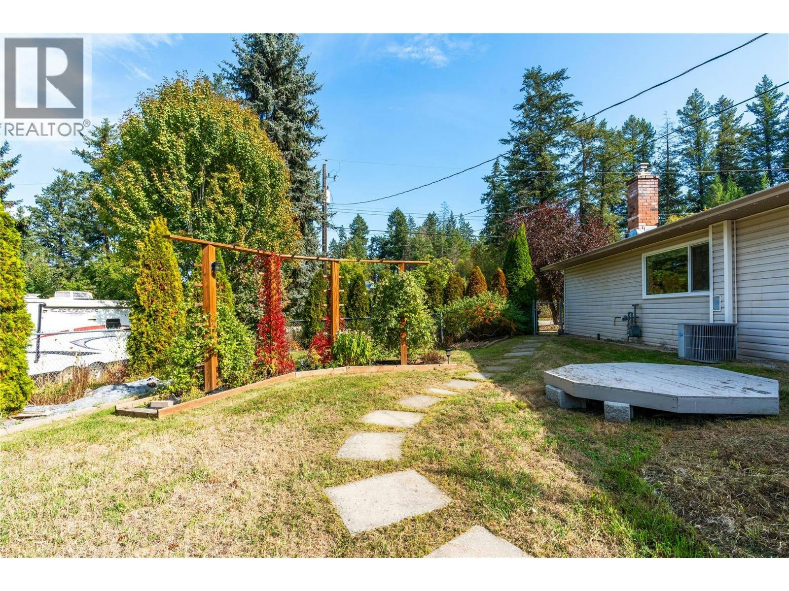 9434 Angus Drive, Coldstream, BC, V1B 3G1 - 36