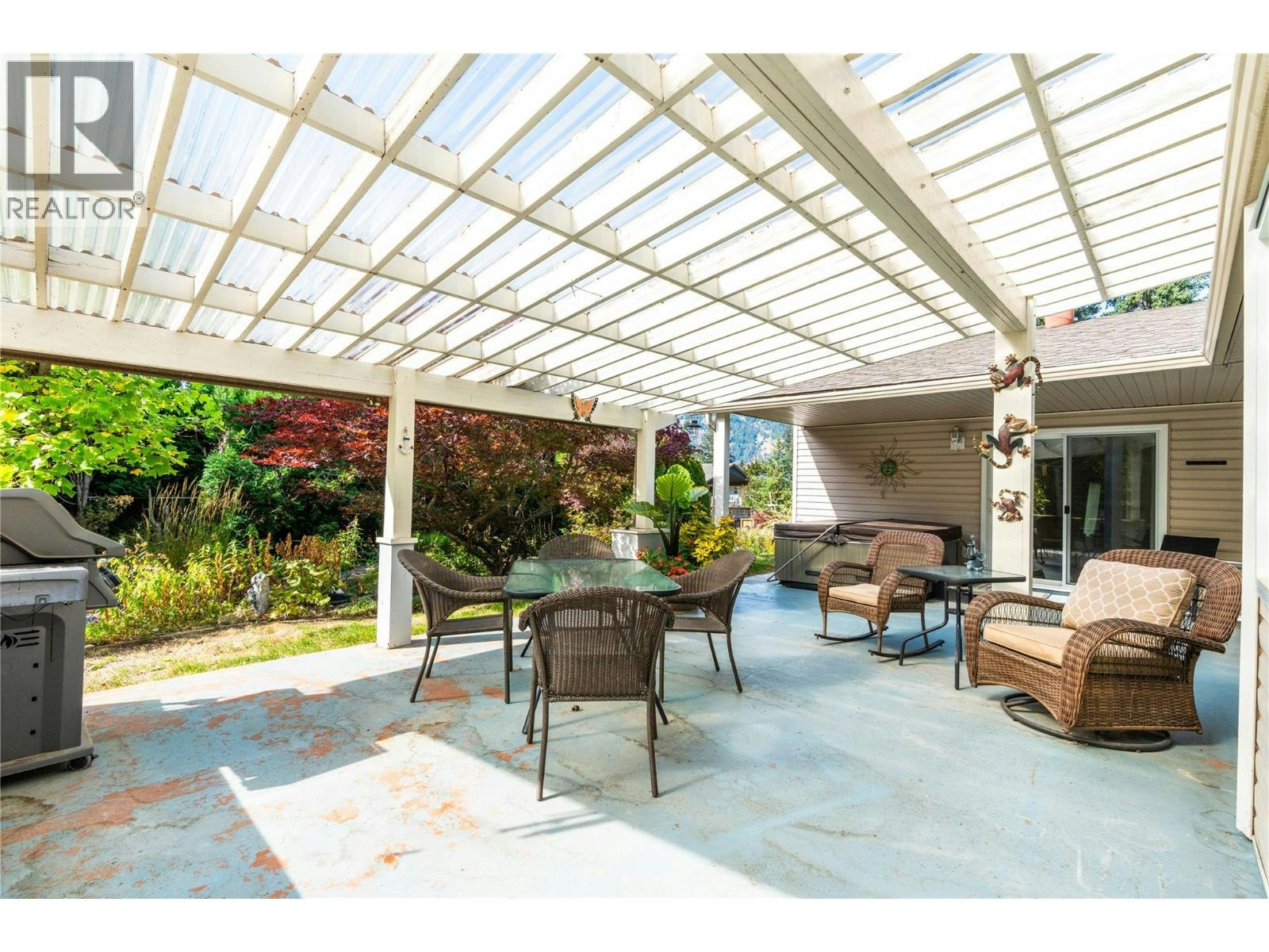 9434 Angus Drive, Coldstream, BC, V1B 3G1 - 43