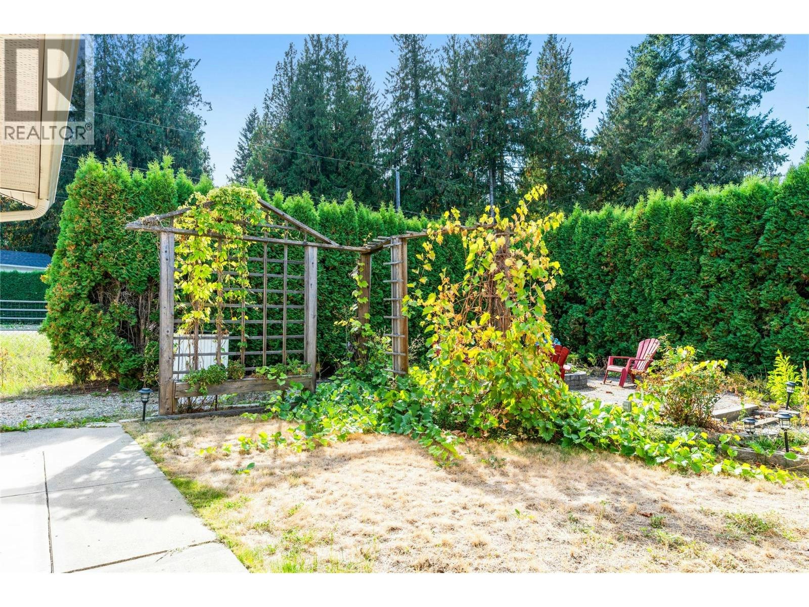 9434 Angus Drive, Coldstream, BC, V1B 3G1 - 44