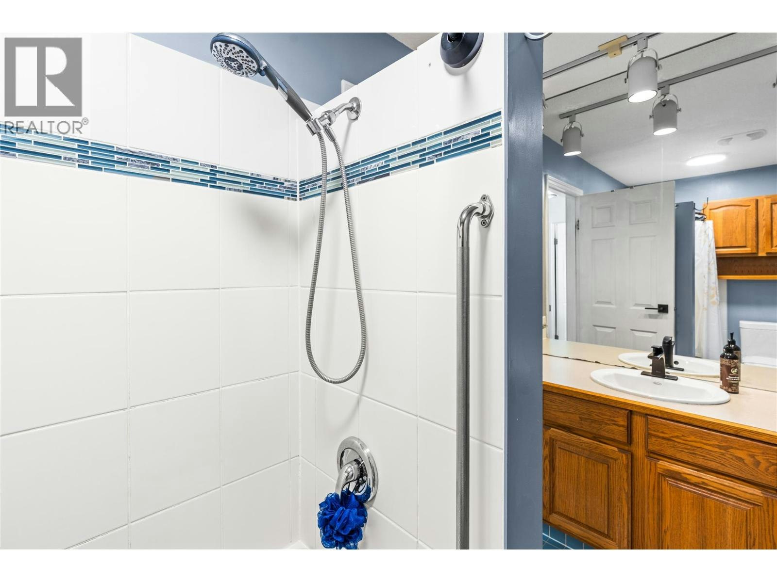9434 Angus Drive, Coldstream, BC, V1B 3G1 - 21