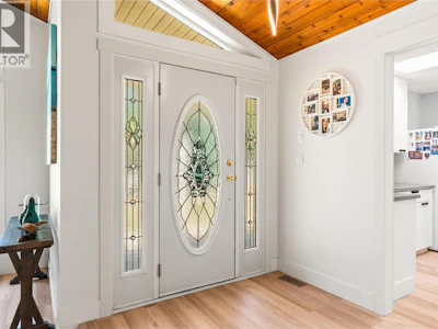 9434 Angus Drive - 4