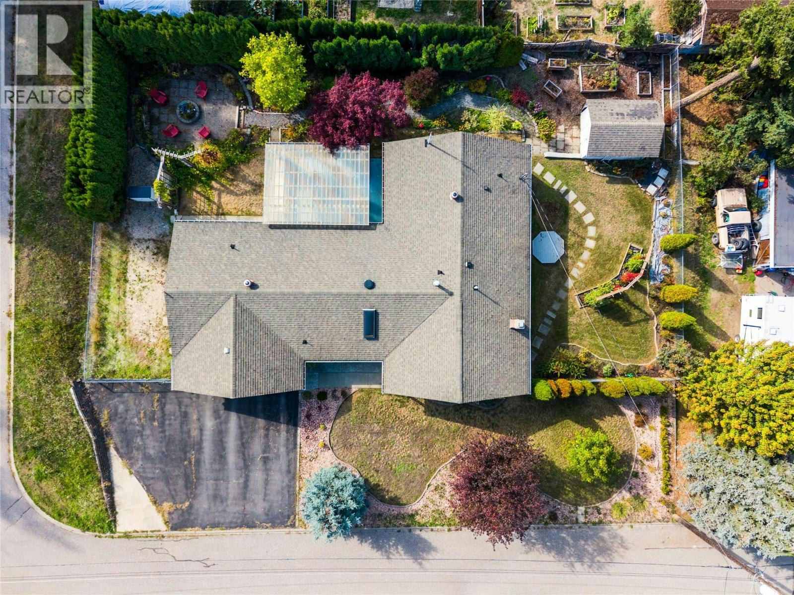 9434 Angus Drive, Coldstream, BC, V1B 3G1 - 49