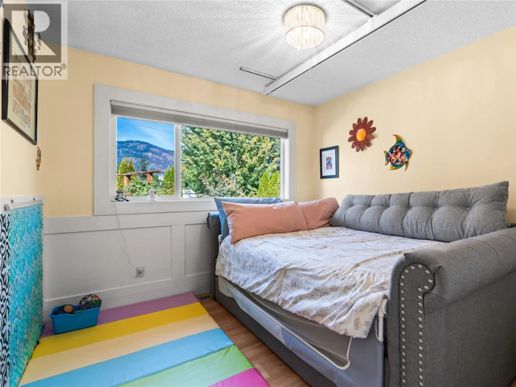 9434 Angus Drive, Coldstream, BC, V1B 3G1 - 19