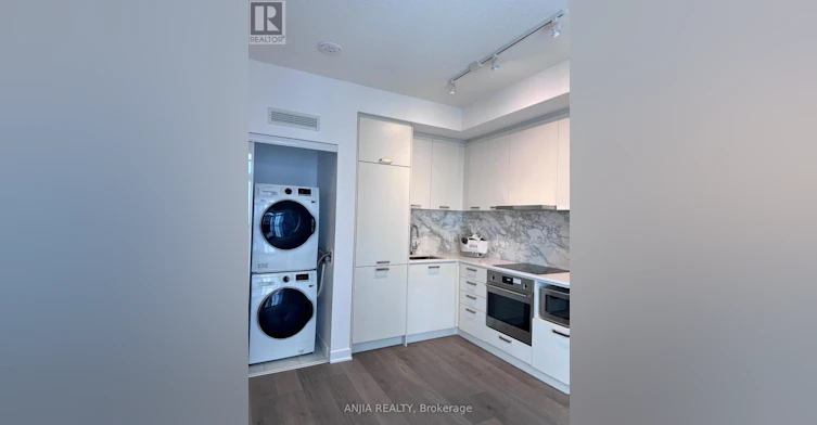 603-38 Honeycrisp Crescent, Vaughan, ON, L4K 0M8 - 3