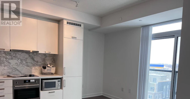 603-38 Honeycrisp Crescent, Vaughan, ON, L4K 0M8 - 5