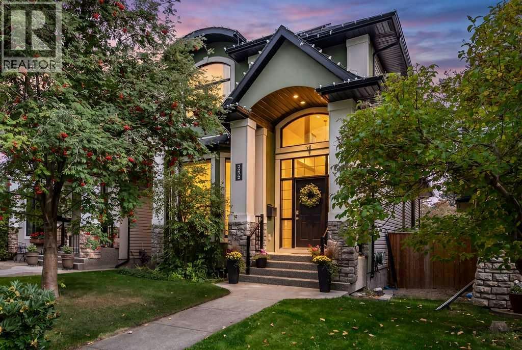 2222 26 Street SW, Calgary, AB, T3E 2A5
