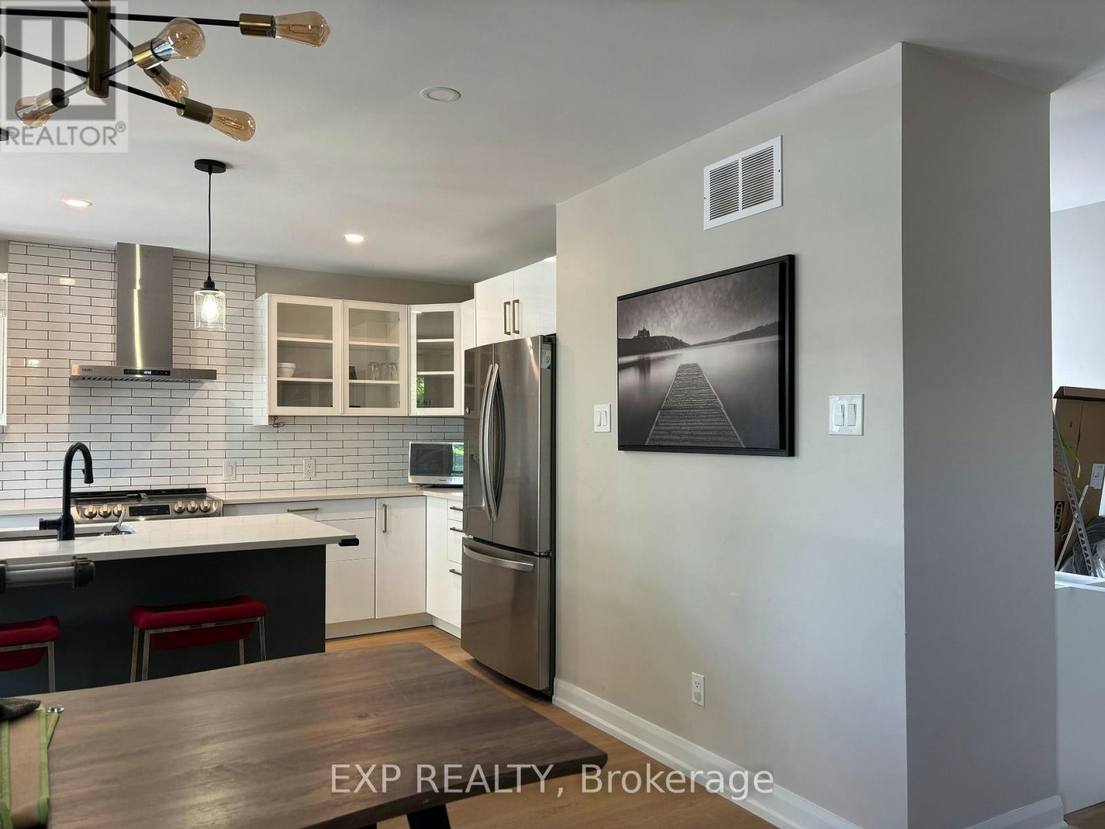 1381 Leigh Crescent, Ottawa, ON, K1J 8E5 - 7