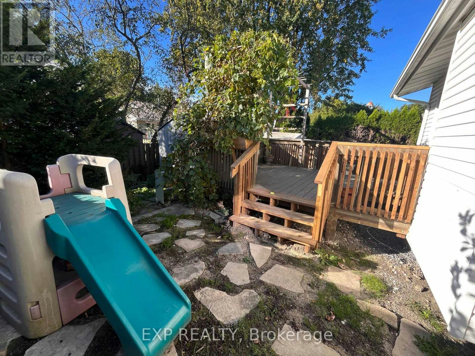1381 Leigh Crescent, Ottawa, ON, K1J 8E5 - 16