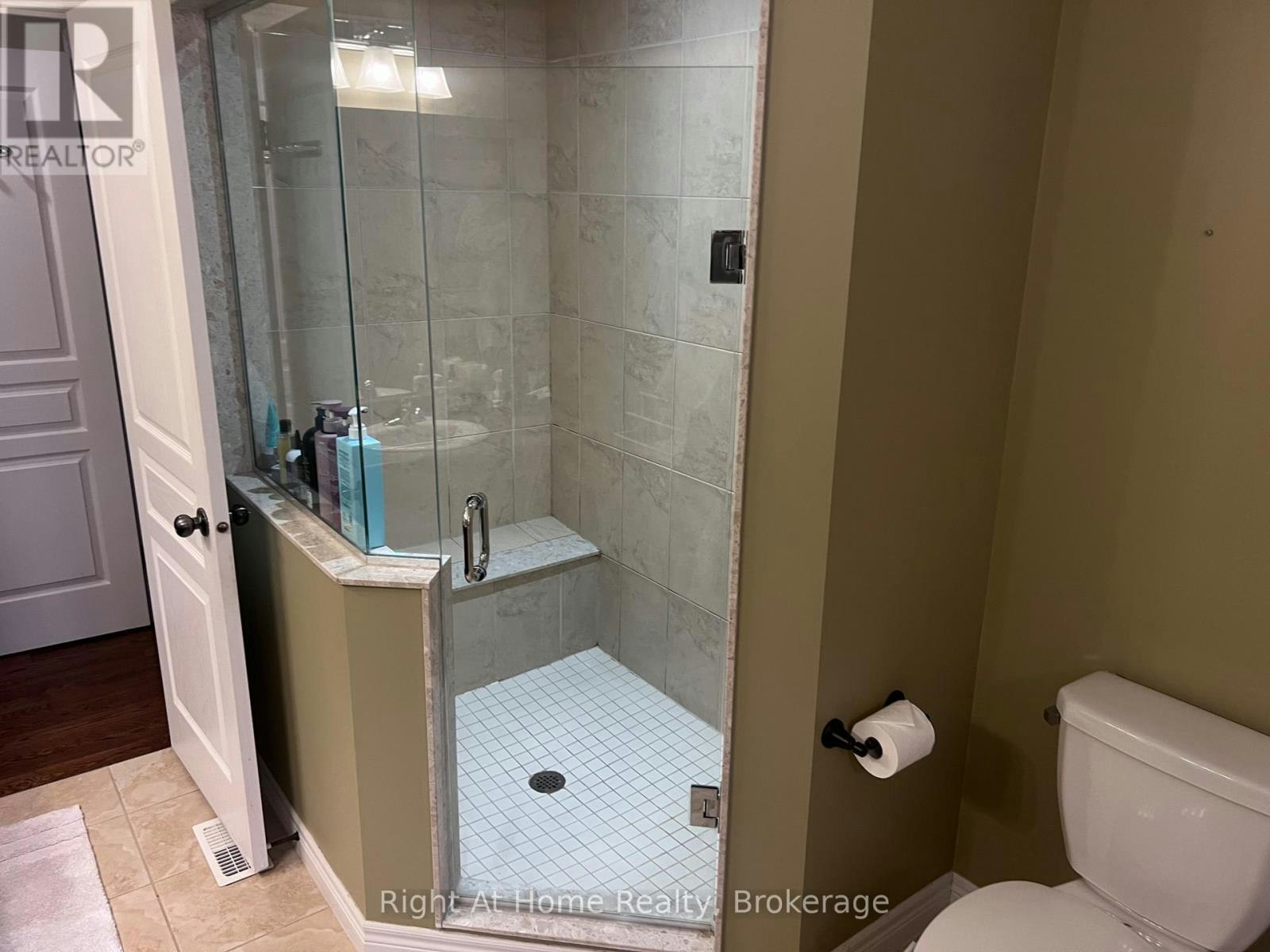 UPPER-52 Lorupe Court, Hamilton, ON, L9G 0C8 - 27