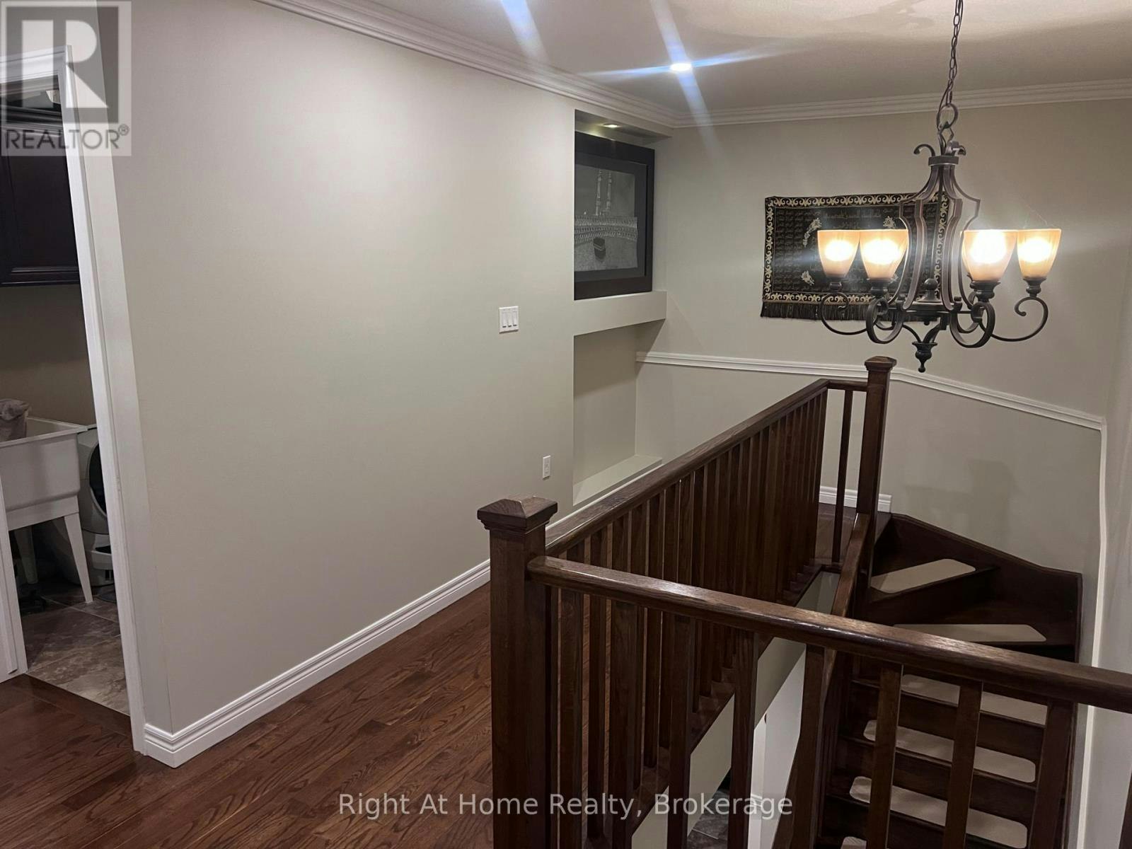 UPPER-52 Lorupe Court, Hamilton, ON, L9G 0C8 - 21