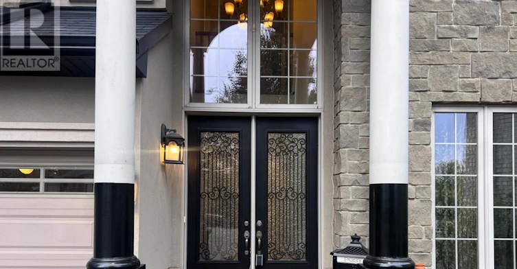 UPPER-52 Lorupe Court, Hamilton, ON, L9G 0C8 - 2