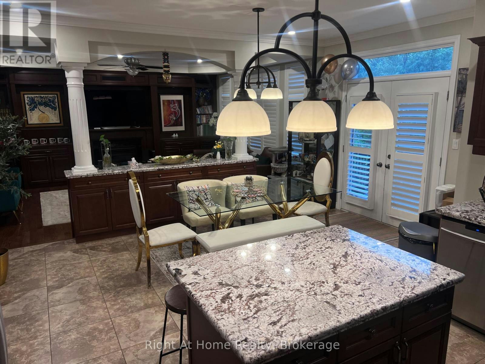 UPPER-52 Lorupe Court, Hamilton, ON, L9G 0C8 - 12