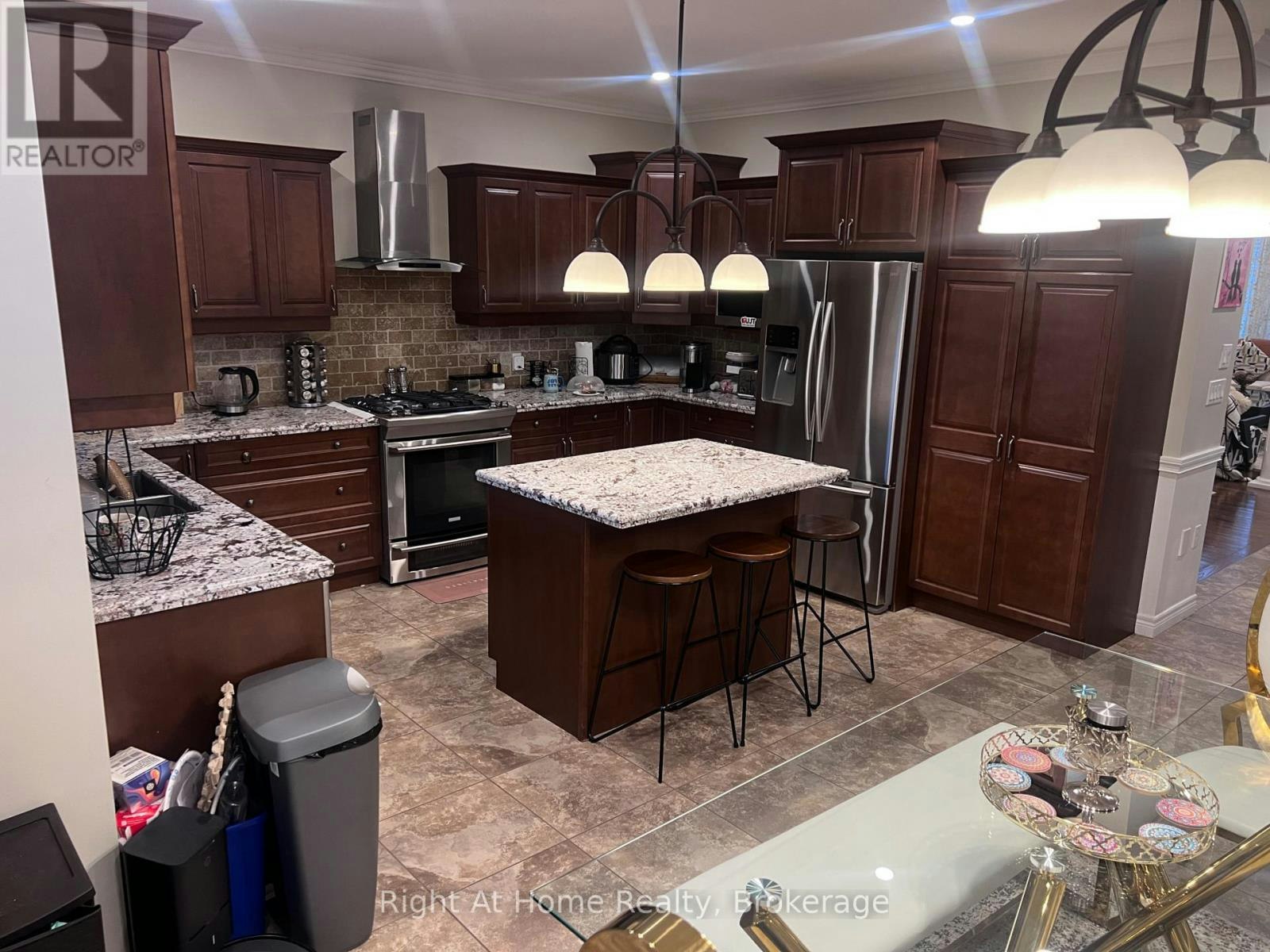 UPPER-52 Lorupe Court, Hamilton, ON, L9G 0C8 - 9