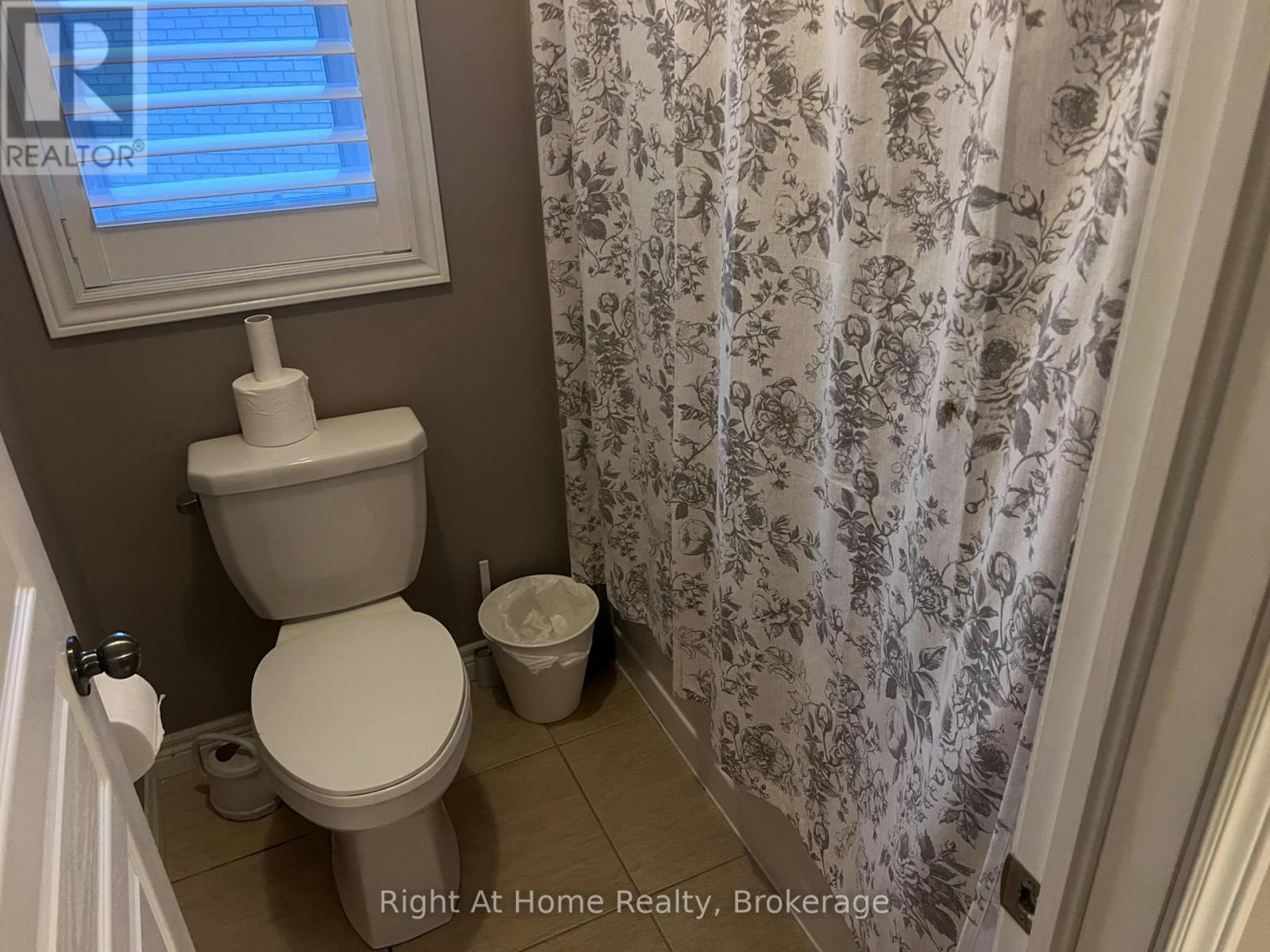 UPPER-52 Lorupe Court, Hamilton, ON, L9G 0C8 - 30