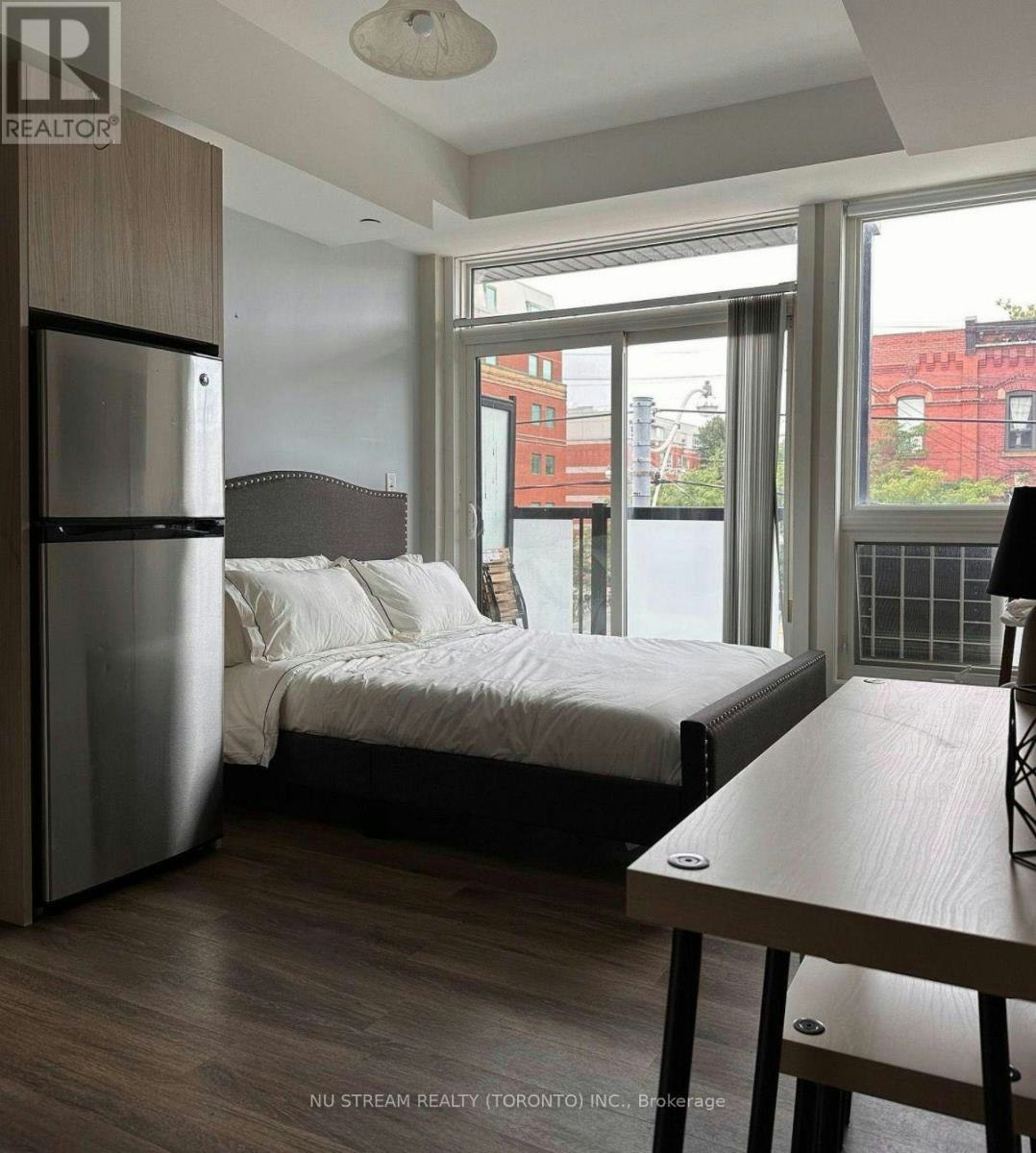 202-335 College Street, Toronto, ON, M5T 1S2