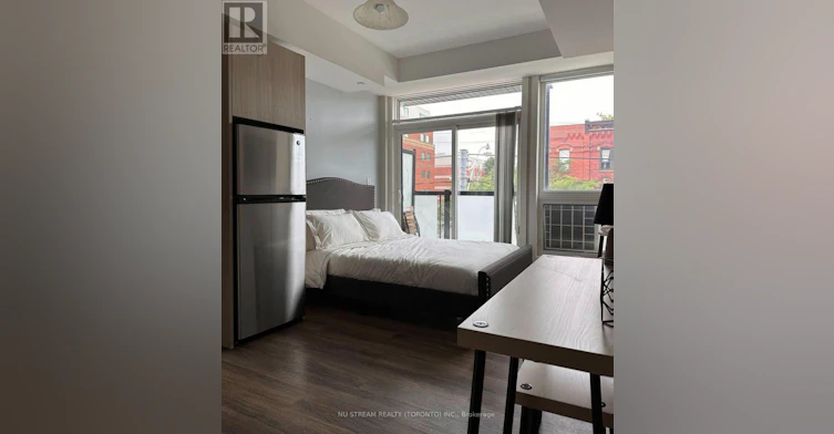202-335 College Street, Toronto, ON, M5T 1S2