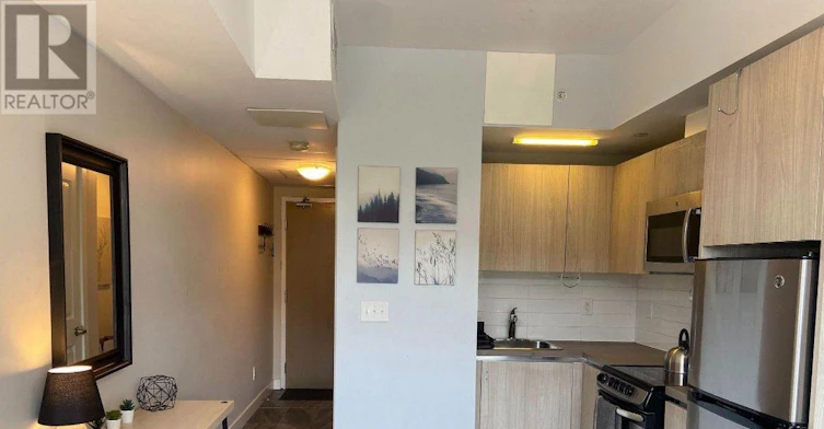 202-335 College Street, Toronto, ON, M5T 1S2 - 3