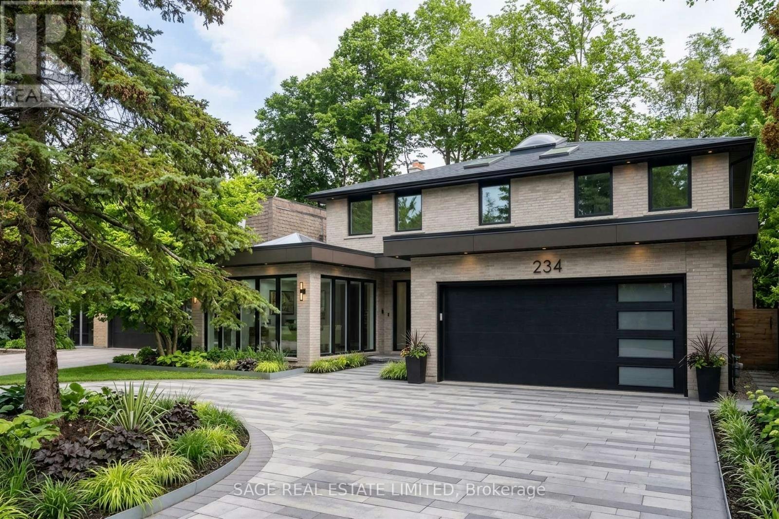 234 York Mills Road, Toronto, ON, M2L 1L1