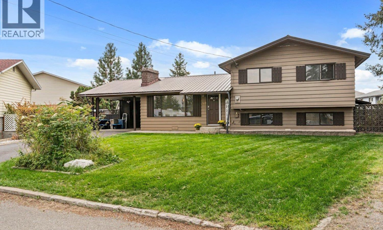 317 Panorama Crescent