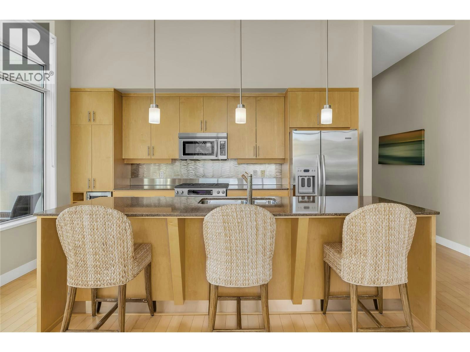 409-1495 Graham Street - 4
