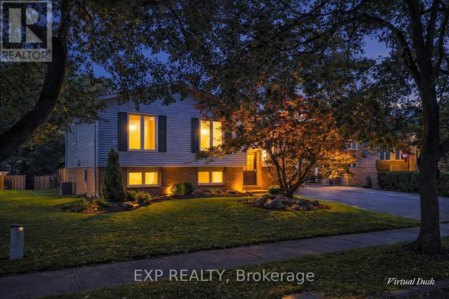 42 Farmington Crescent, London, ON, N6K 3J3
