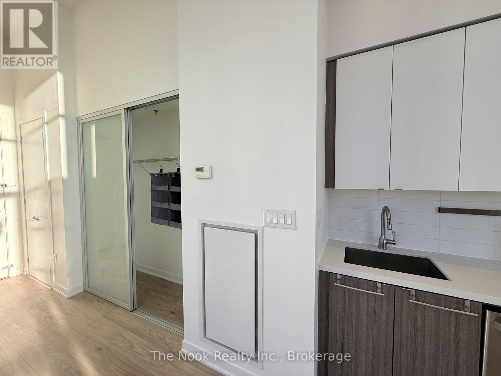 PH712-88 Colgate Avenue, Toronto, ON, M4M 0A6 - 17