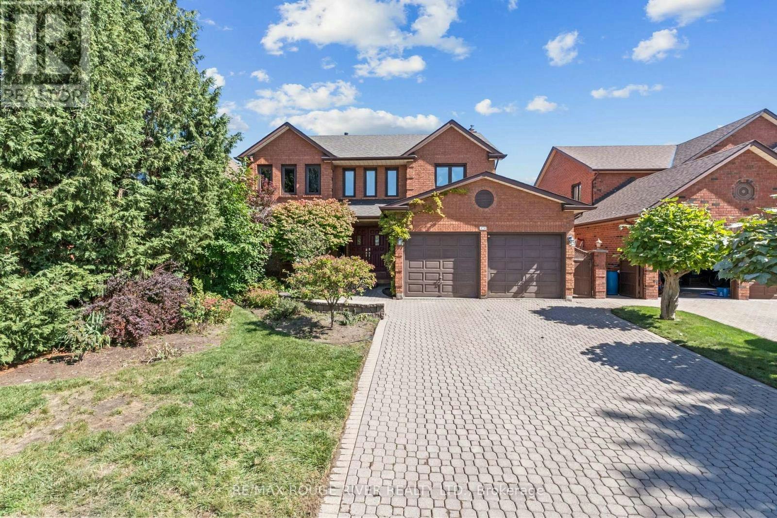 35 Kingswood Drive, Clarington, ON, L1E 1G4