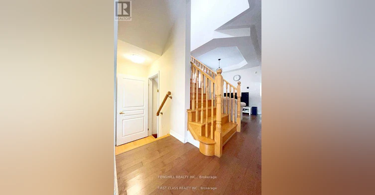 18 Magnotta Road, Markham, ON, L6C 2V5 - 3