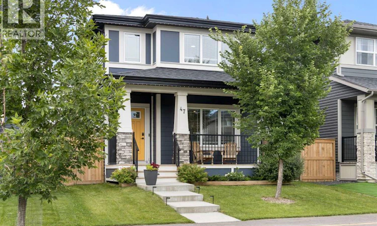 47 Legacy Glen Way SE