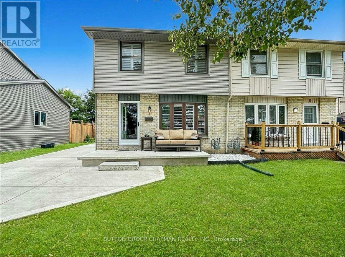 7 Acton Crescent, London, ON, N6E 1W6
