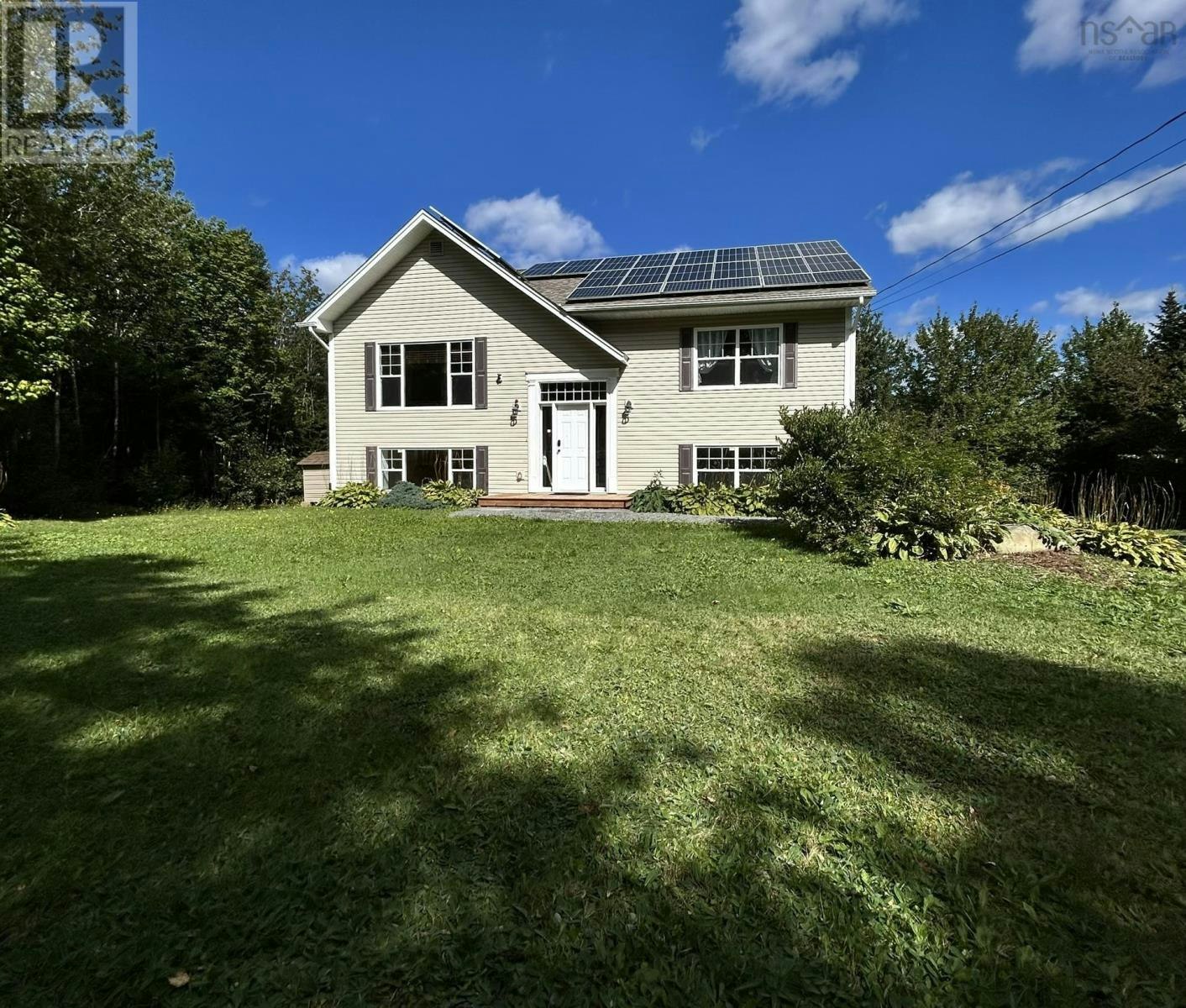 586 Porters Lake Road WEST, Porters Lake, NS, B3E 1K5