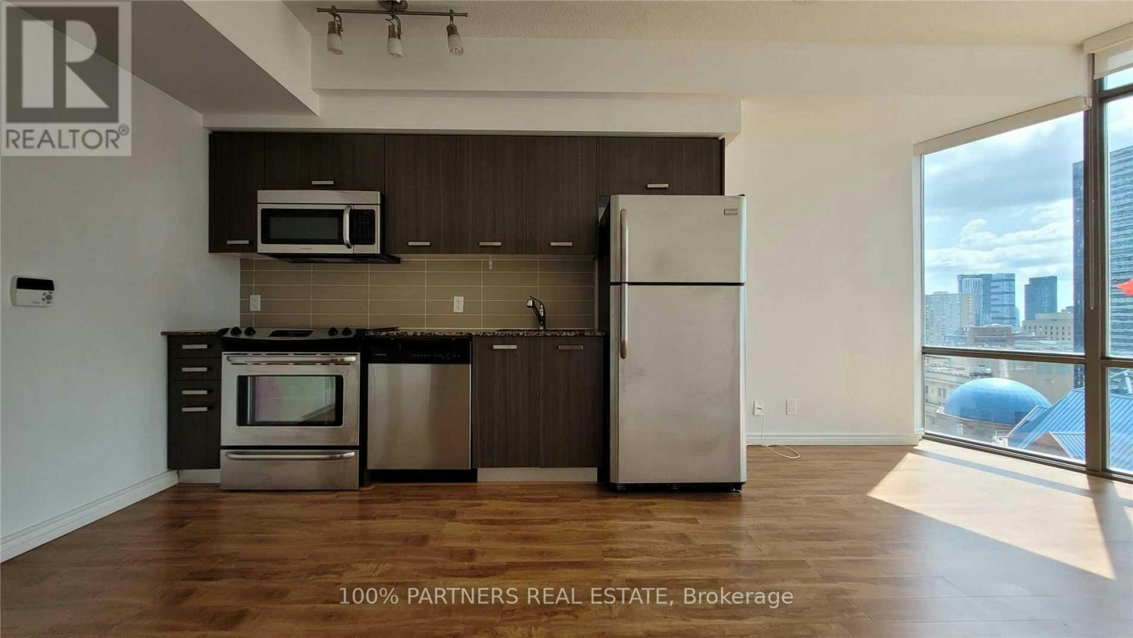 2009-832 Bay Street, Toronto, ON, M5S 1Z6 - 3