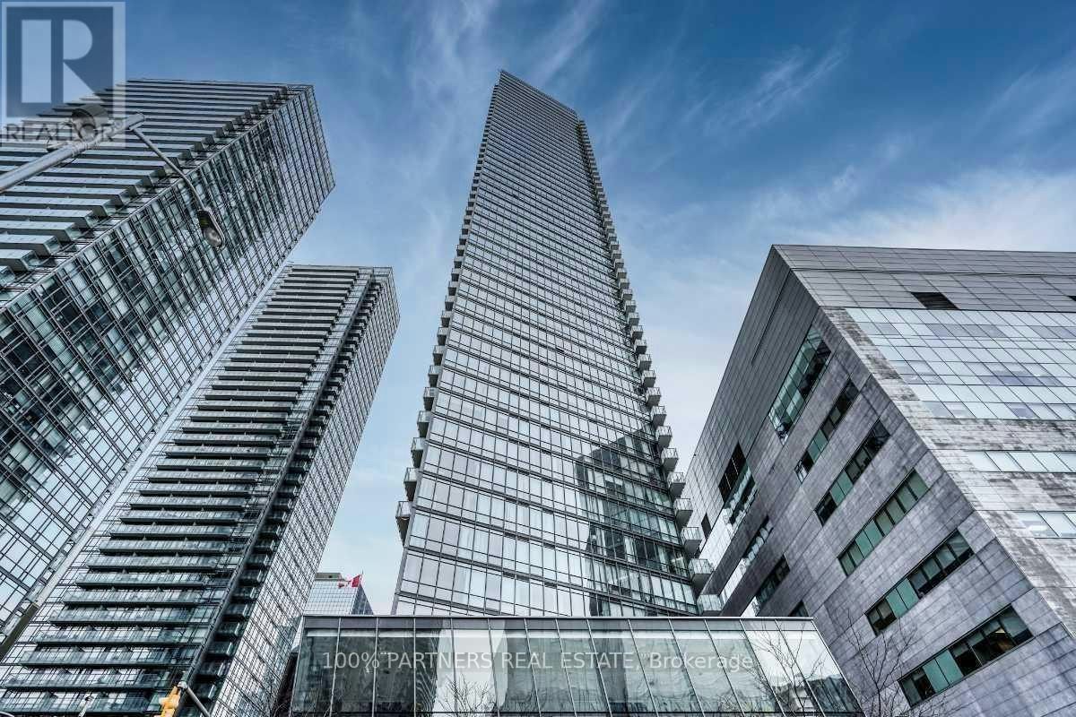 2009-832 Bay Street, Toronto, ON, M5S 1Z6