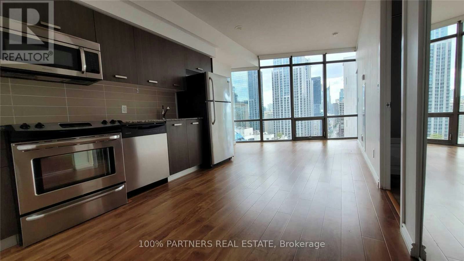 2009-832 Bay Street, Toronto, ON, M5S 1Z6 - 2