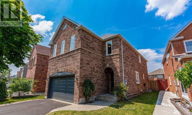 36 Twisted Oak Street