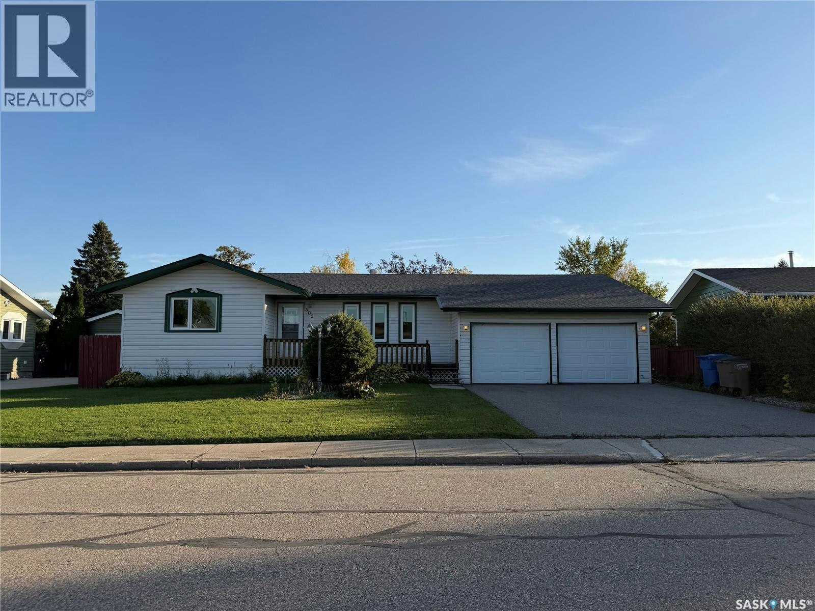 305 Churchill Drive, Melfort, SK, S0E 1A0