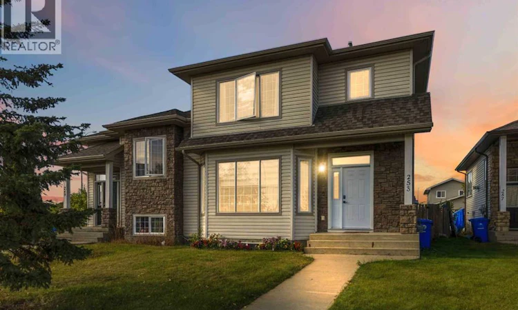 253 Grosbeak Way