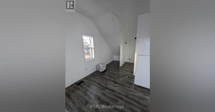 18 Sheldon Avenue N, Kitchener, ON, N2H 2M2 - 5