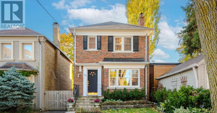 79 Parkhurst Boulevard, Toronto, ON, M4G 2E4