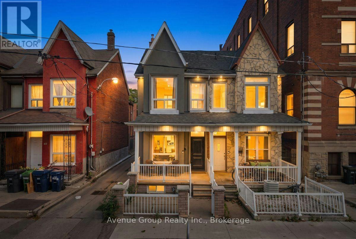 811 Dovercourt Road, Toronto, ON, M6H 2X4