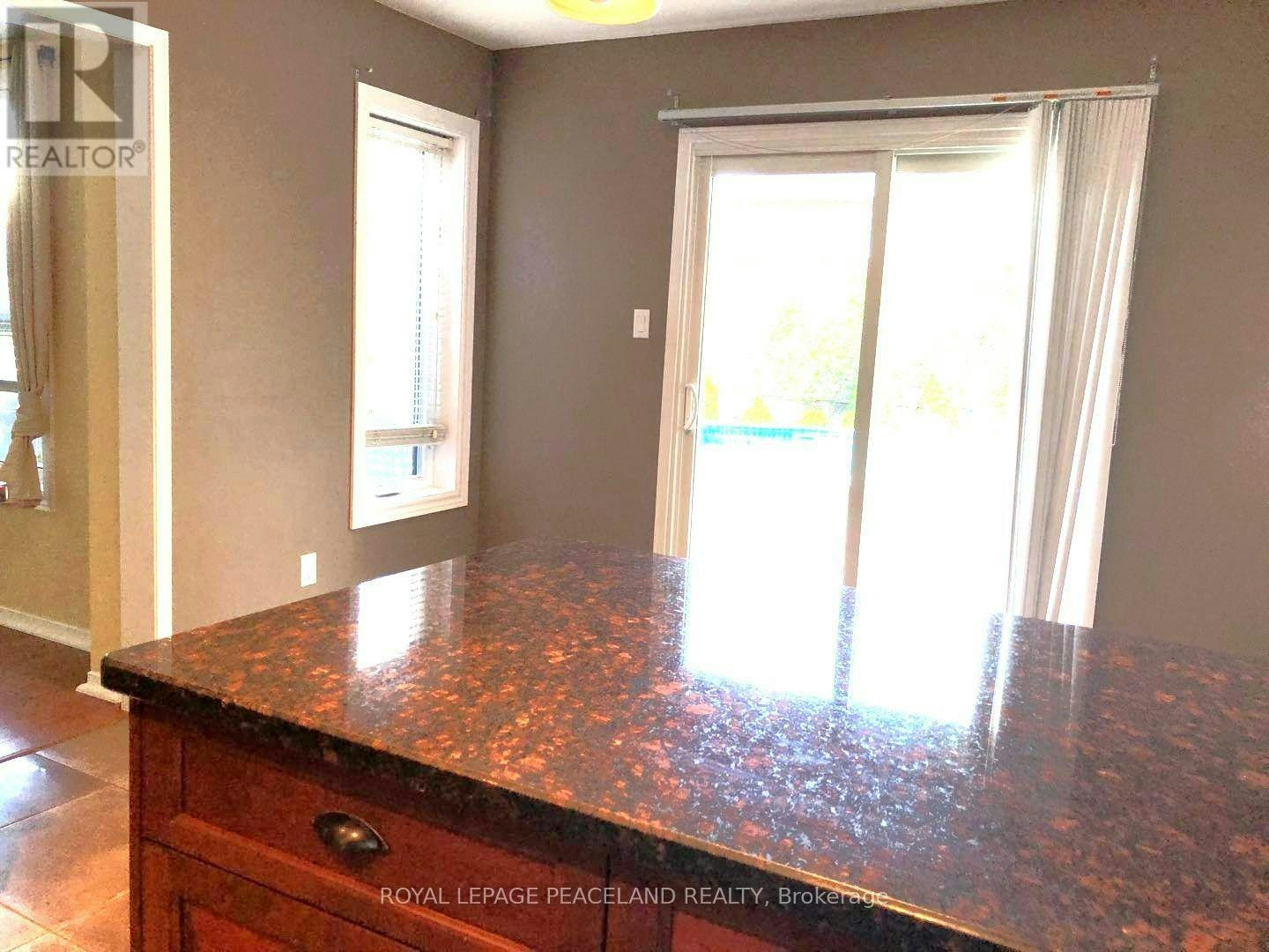 375 Pickering Crescent, Newmarket, ON, L3Y 8G8 - 16