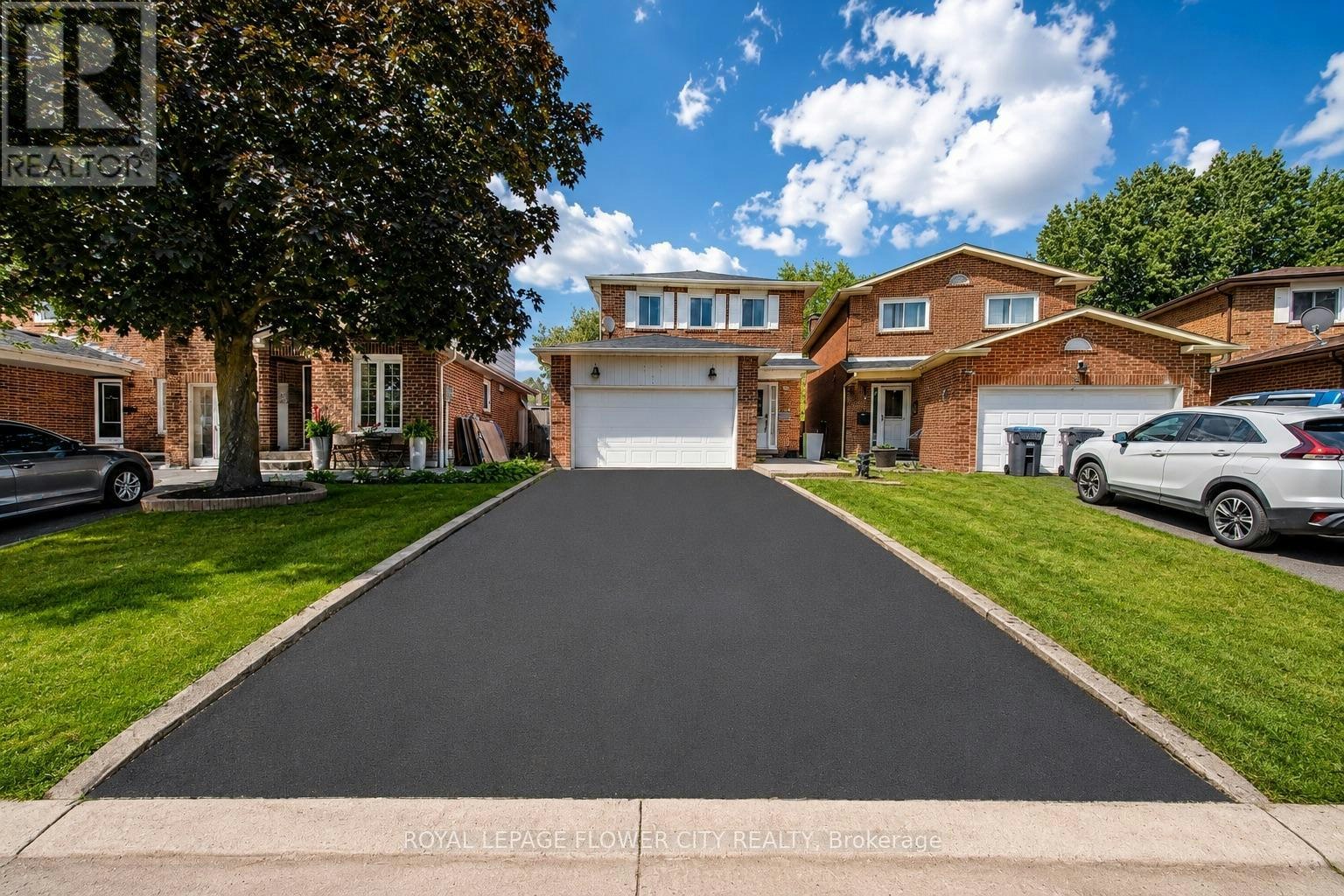 6 Crenshaw Court, Brampton, ON, L6Z 1W9