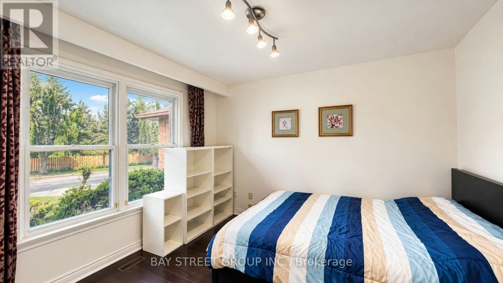 101-5 Elmira Court, Toronto, ON, M2K 2T1 - 14