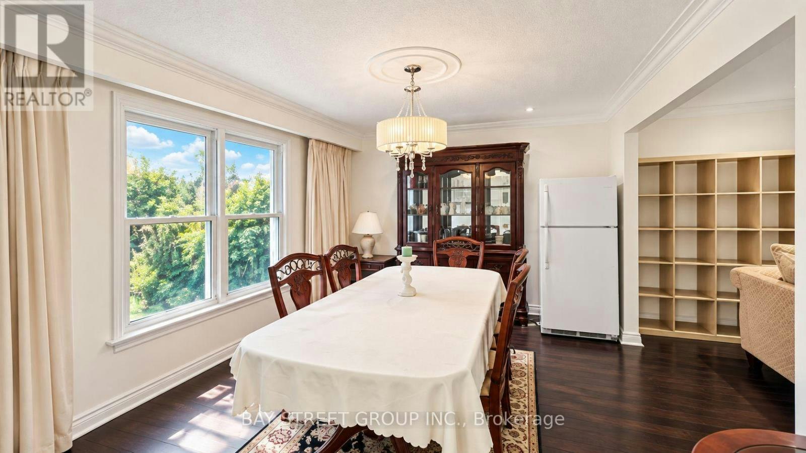 201-5 Elmira Court, Toronto, ON, M2K 2T1 - 10