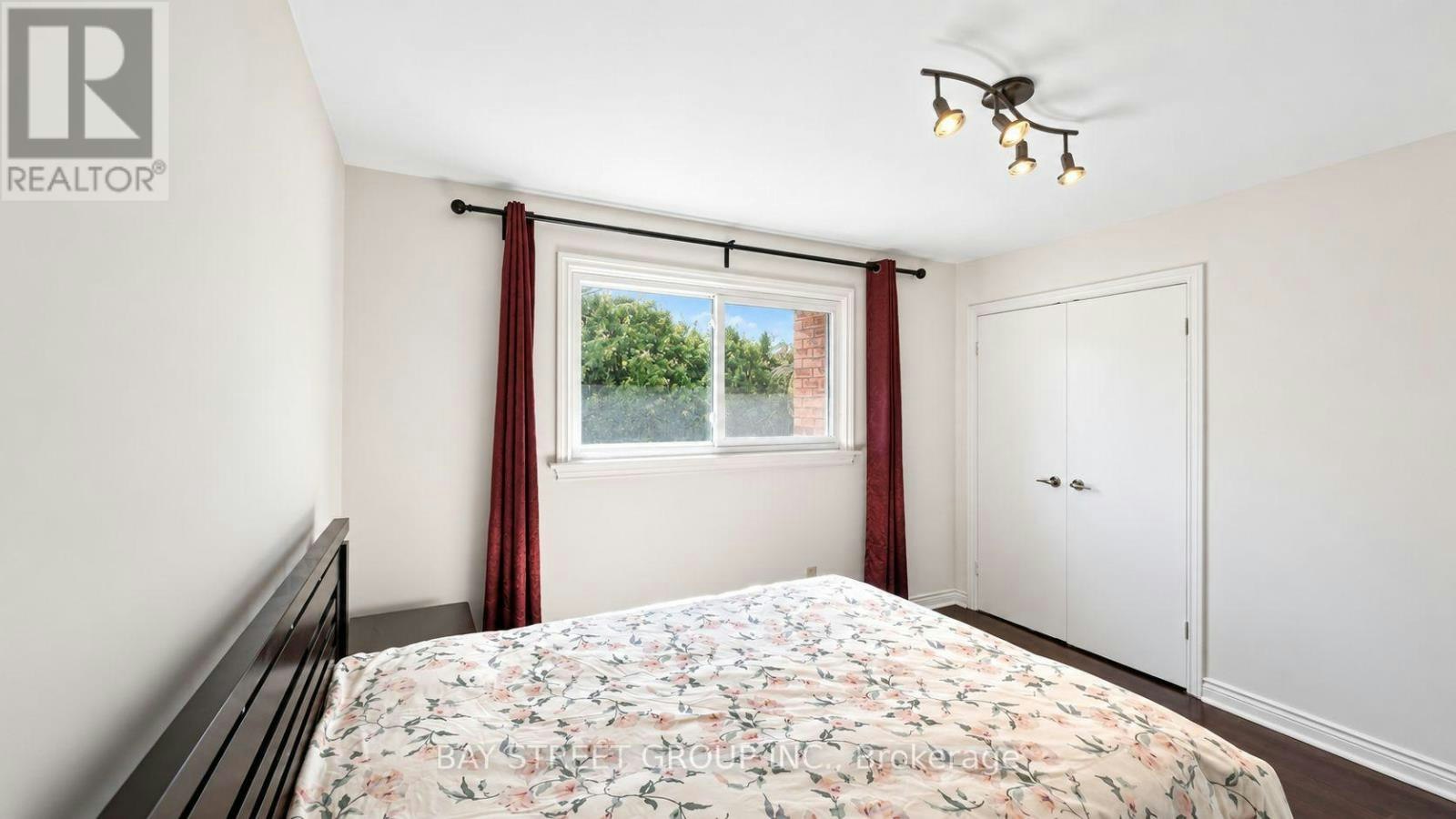 201-5 Elmira Court, Toronto, ON, M2K 2T1 - 17
