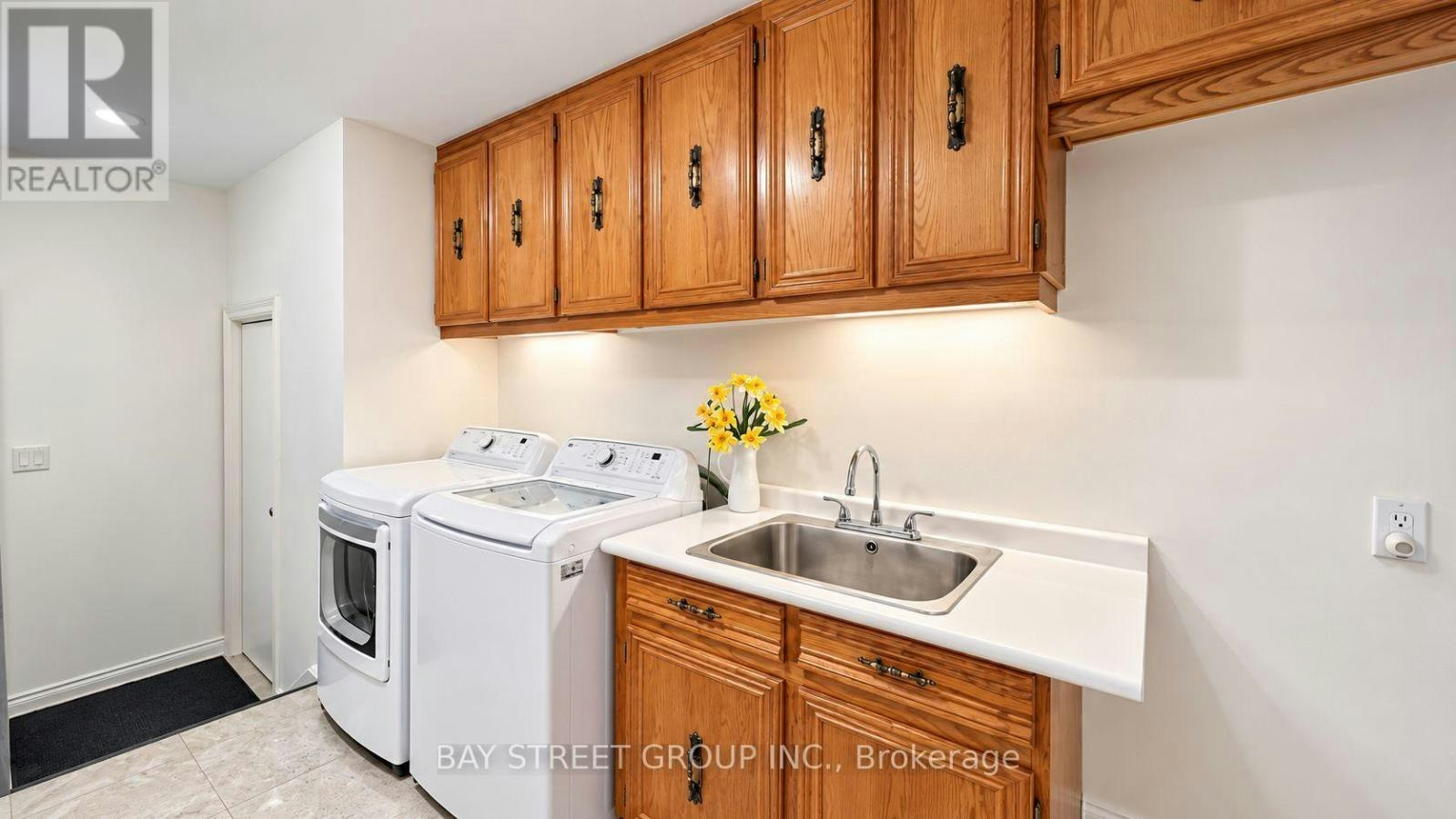 202-5 Elmira Court, Toronto, ON, M2K 2T1 - 22