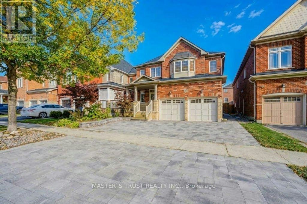 213 River Ridge Boulevard, Aurora, ON, L4G 7T7