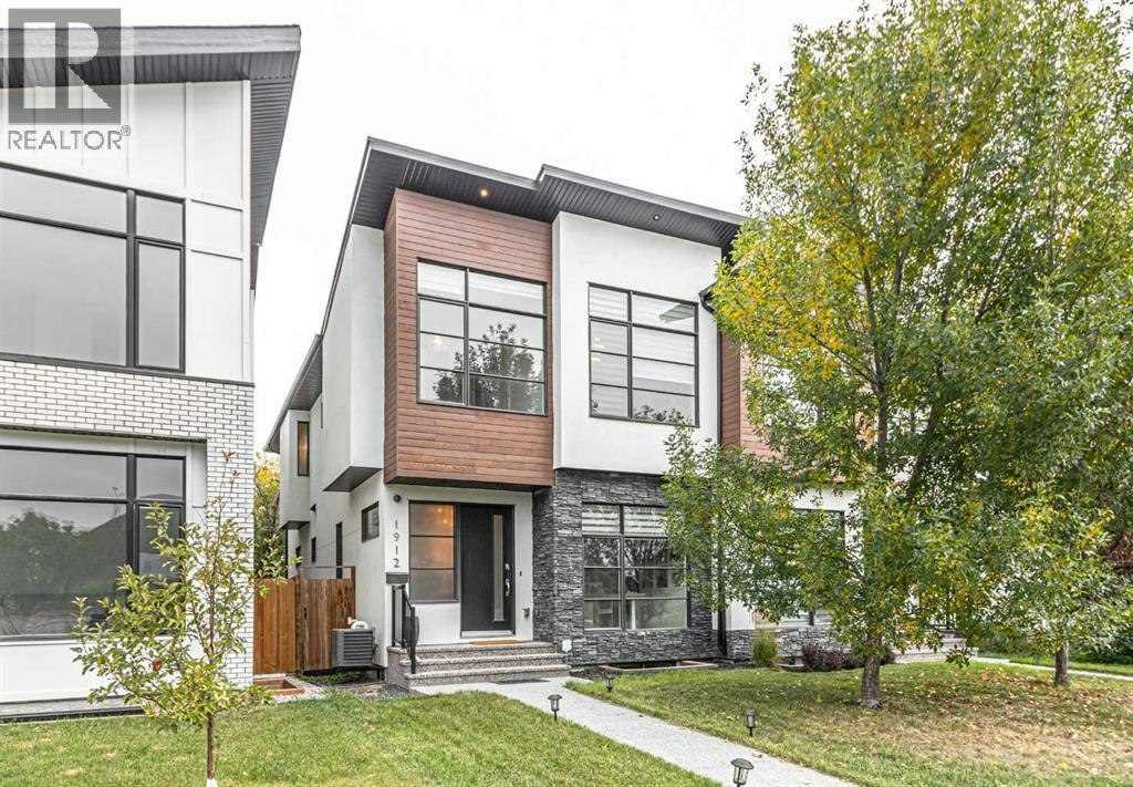 1912 23 Avenue NW, Calgary, AB, T2M 1V8
