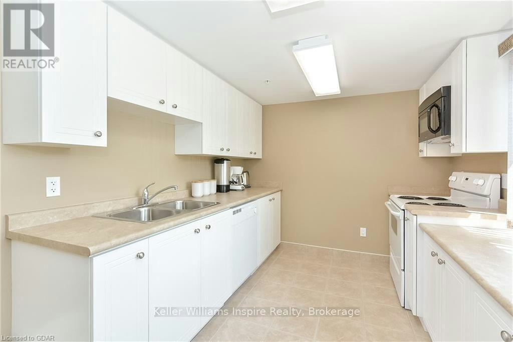 208-625 St David Street S, Centre Wellington, ON, N1M 0A8 - 13